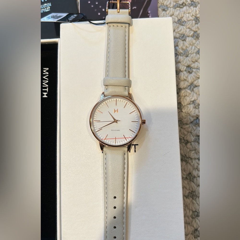 Mvmt Watch - image 3